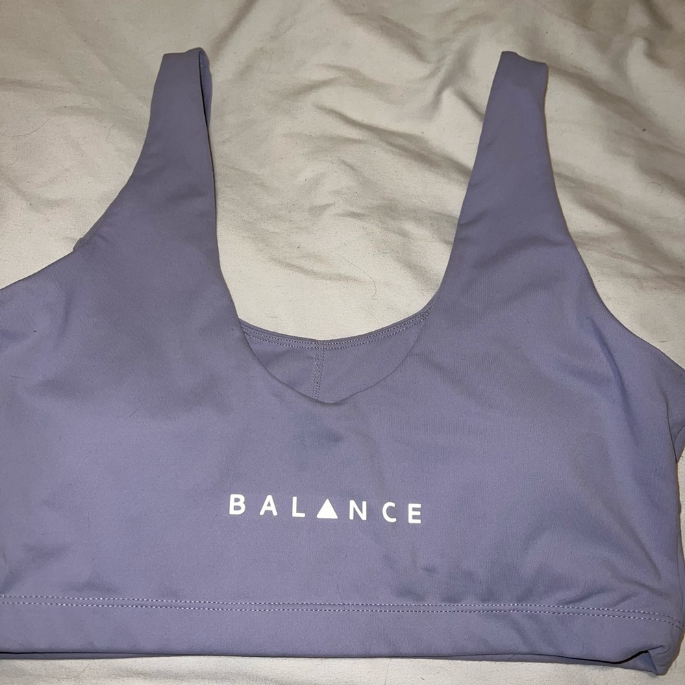 Balance athletica IRIS OG bra with removeable pads